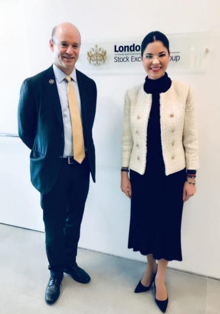 Vicepremierul Ana Birchall a avut o întrevedere cu David Schwimmer, director al London Stock Exchange Group. Cu această ocazie, cei doi oficiali au discutat despre modalitățile de dezvoltare și intensificare a investițiilor britanice în țara noastră,