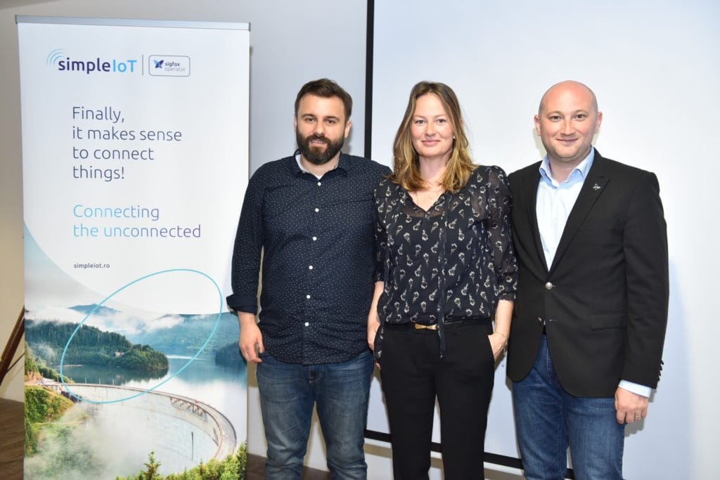 Dan Vlad (CEO Simple IoT) Emma Park (VP Europe Sigfox) si Silviu Neghina (Country Director Eastern Europe Sigfox)