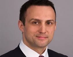 Călin Rangu, președintele Institutului de Studii Financiare (ISF), Valentin Ionescu-vicepreședinte
 - poza 2