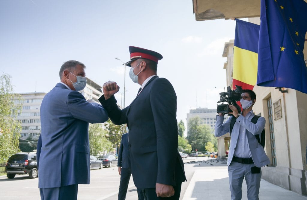 Iohannis,la o deplasare-test cu trenul pe conexiunea feroviară Gara de Nord – Aeroportul ”Henri Coandă” (presidency.ro)