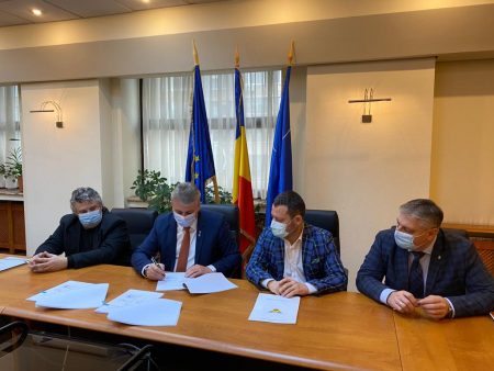 Contractul de finanţare pentru extinderea magistralei M2 cu o staţie supraterană, în apropierea şoselei de centură, a fost semnat