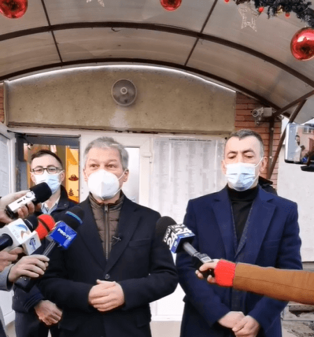 Cioloş: E momentul să apropiem Parlamentul de societatea românească