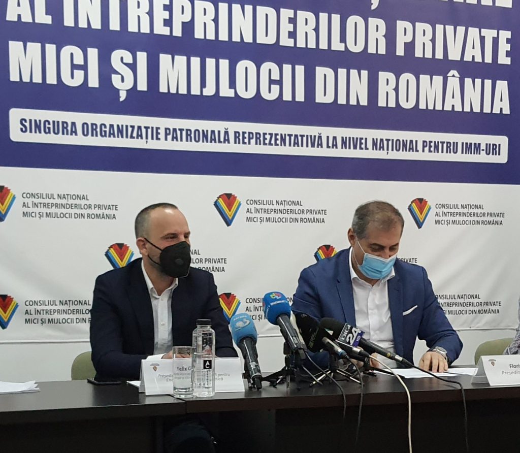 Felix Căprariu, ATE3: Din păcate consumatorii nu sunt informați corespunzător. Autorităţile trebuie să facă această informare, (...) niciun furnizor nu va fi de acord să informeze consumatori că există o modalitate să se mute la alt furnizor
