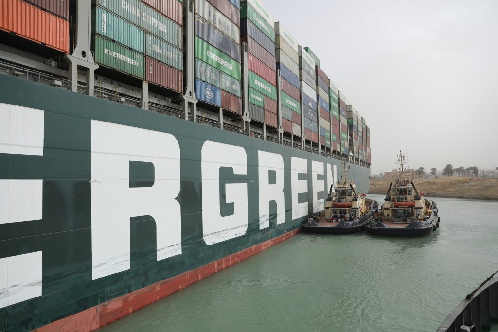 canalul suez blocat nava evergreen