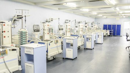spitale modulare din containere au fost realizate de studioul de arhitectură TESSERACT