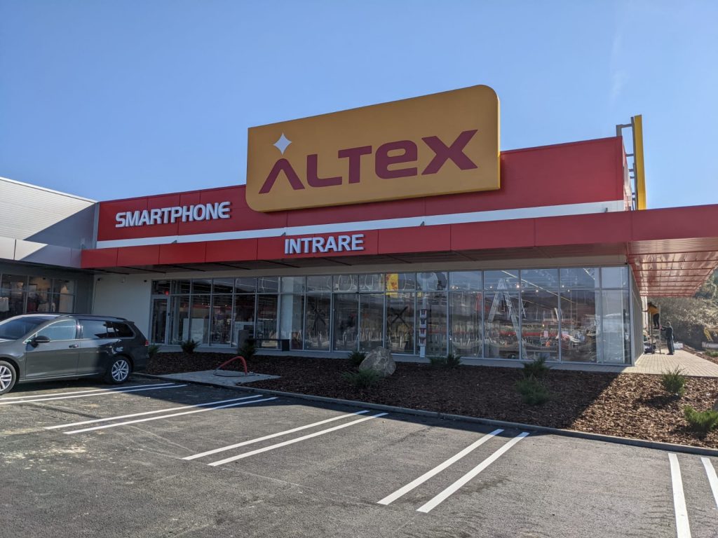 Altex deschide un al doilea magazin ȋn Mediaș