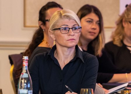 Carmen Bobu investitor