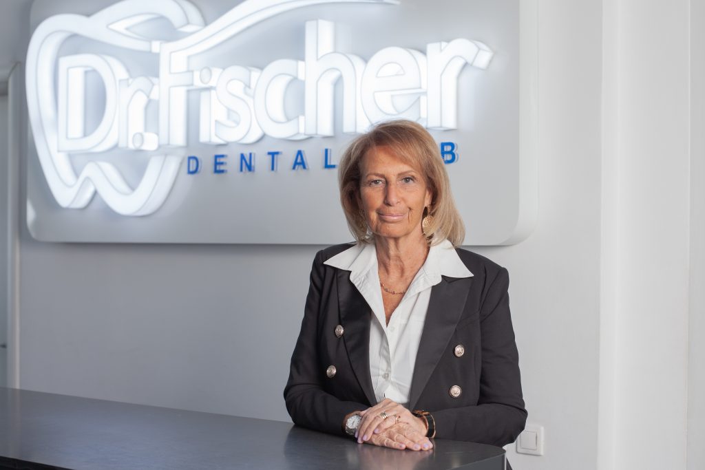 Dr. Fischer Dental a atras 5,13 milioane de lei, prin plasament privat