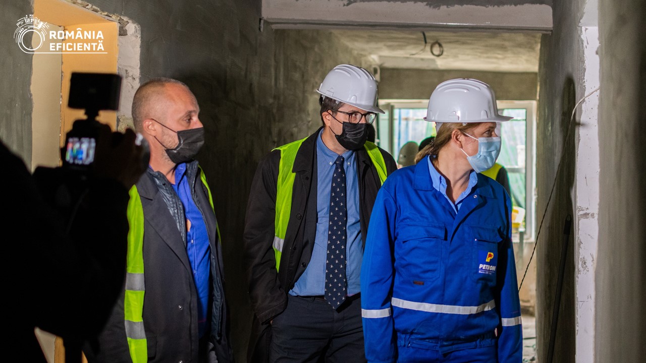 România Eficientă: Corpul C10 al Liceului Tehnologic „Elie Radu” din Ploiești va fi în curând o clădire cu un consum aproape zero de energie