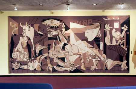 Familia Rockefeller readuce la ONU o tapiserie Guernica pe care o retrăsese cu un an în urmă