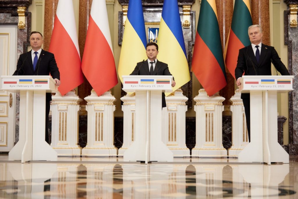 Volodimir Zelenski, polonez Andrzej Duda şi lituanian Gitanas Nauseda.