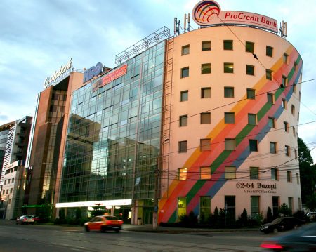 Cascade Office Building
