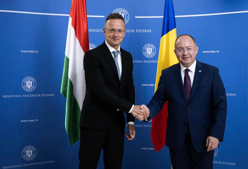 Peter Szijjarto si Bogdan Aurescu