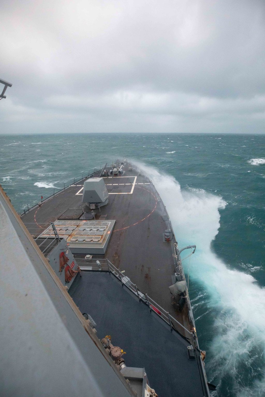 Sursa foto: cpf.navy.mil