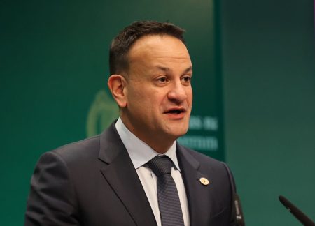Premierul Irlandei: Toate părţile au făcut greşeli în gestionarea Brexitului
 - poza 1