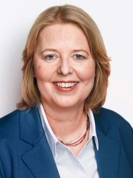 Şefa Bundestagului cere Parisului şi Berlinului să relanseze “motorul Europei”
 - poza 1