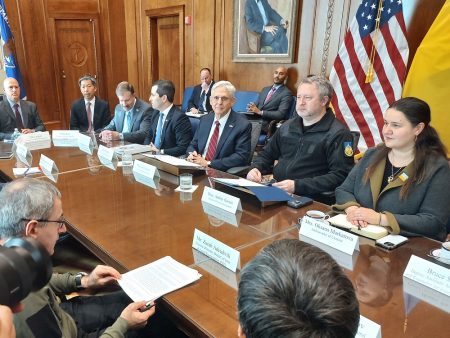 Statele Unite vor folosi fondurile confiscate de la un oligarh rus pentru a ajuta Ucraina
 - poza 1