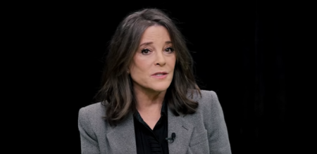 SUA: Fosta candidată democrată Marianne Williamson din nou în cursa pentru Casa Albă
 - poza 1