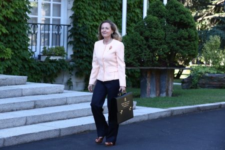 Nadia Calvino, ministrul spaniol al economiei, candidată la preşedinţia Băncii Europene de Investiţii
 - poza 1