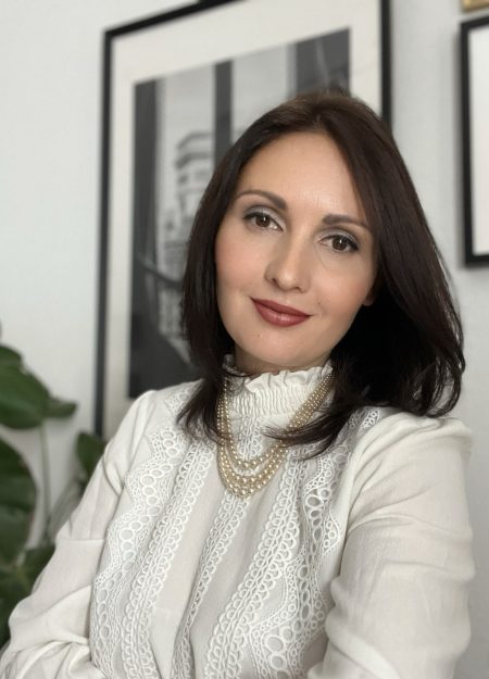 Alexandra Popescu-Zorica - Chief of Growth, Hilio