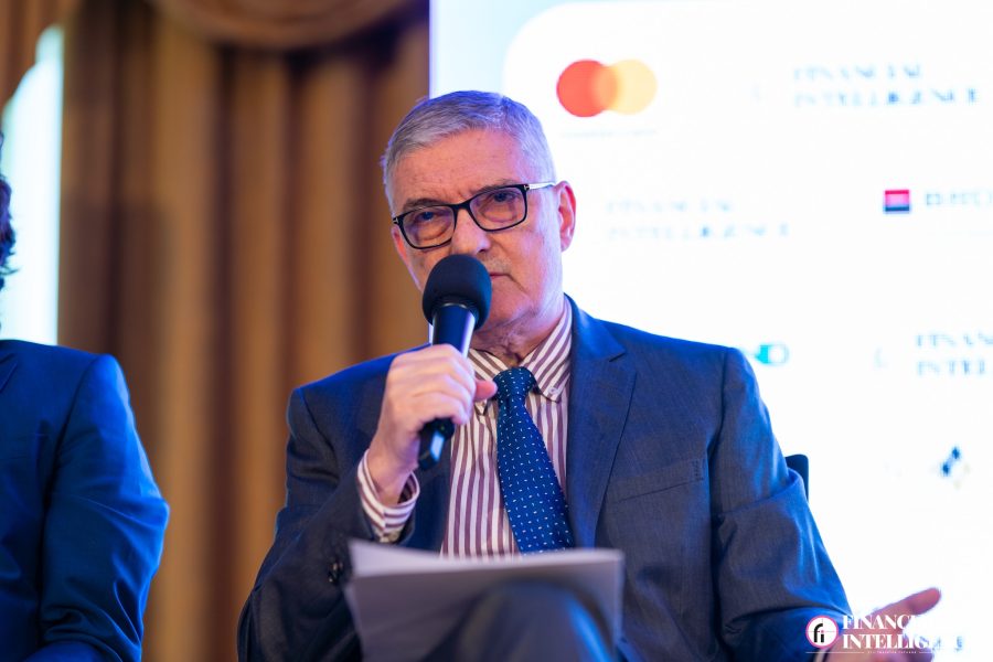 Consiliul Fiscal: România riscă retrogradarea ratingului suveran dacă procesul de consolidare fiscală se blochează. Criza politică a afectat economia și investițiile străine