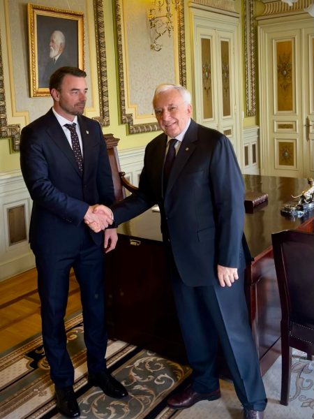 Vlad Ardeleanu, Federatia Romana de Sah, Mugur Isarescu, Guvernator BNR