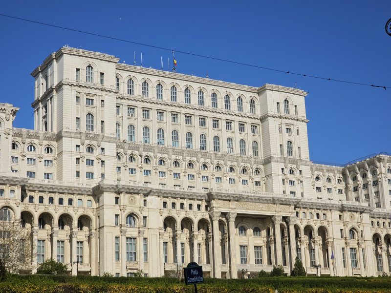 Camera Deputaților/ Comisia de sănătate dă undă verde angajărilor din sistem