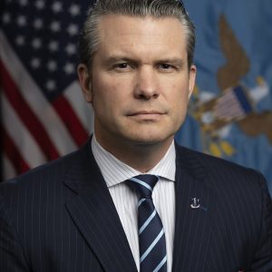 Pete Hegseth deține cel puțin 3,1 milioane de dolari în numerar, investiții și bitcoin  - poza 1