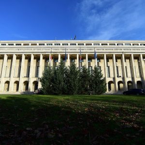 Coaliția a decis: Crește salariul minim din 2026, tăieri de 10% în administrația centrală și subvenții reduse pentru partide (vezi comunicat USR) - poza 1