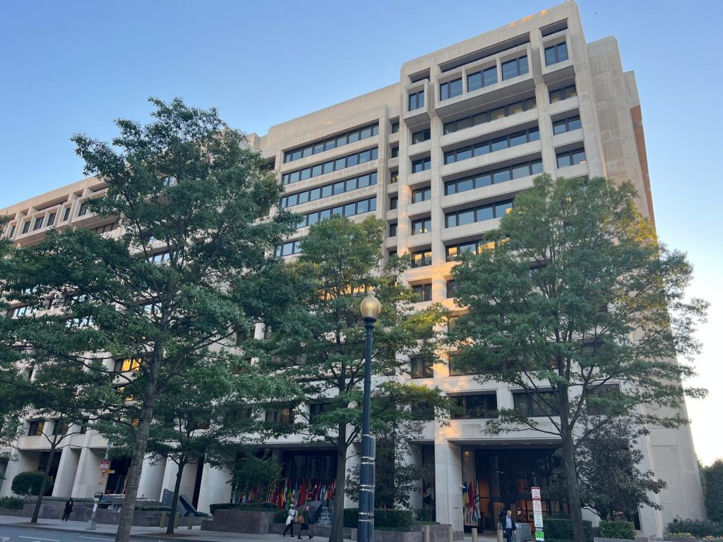 FMI şi-a &icirc;mbunătăţit previziunile privind creşterea economiei mondiale &icirc;n 2026 &icirc;n pofida tensiunilor persistente
 - poza 1