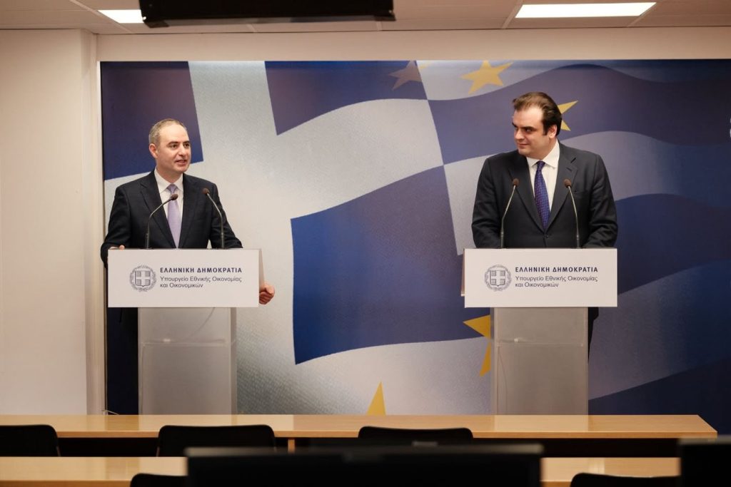 Nazare a convenit la Atena cu omologul său elen consolidarea cooperării economice dintre România și Grecia
 - poza 1