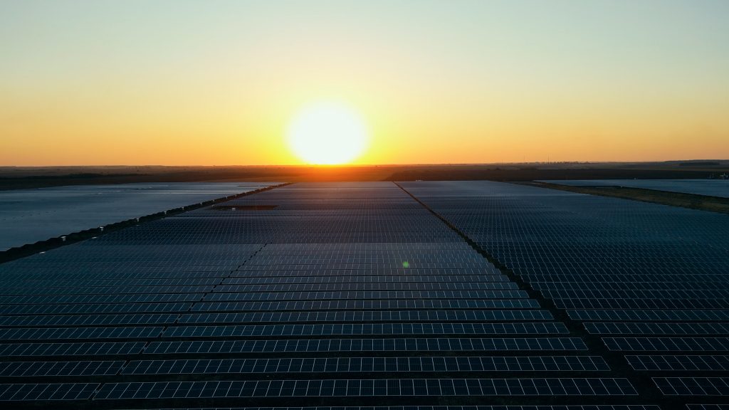 Parapet construiește în România și Italia centrale fotovoltaice cu o capacitate totală de peste 80 MWp, pentru Alerion
 - poza 1