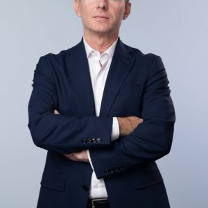 Statul român a decis, în plină „austeritate”, să înlocuiască datorie ieftină cu datorie scumpă (Florin Cîțu) - poza 1