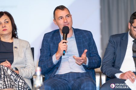 Ionuț LIANU, CEC Bank: Ne îndreptăm către o economie în care din ce în ce mai mulți agenți economici își pun problema de a-și asigura singuri energia - poza 1