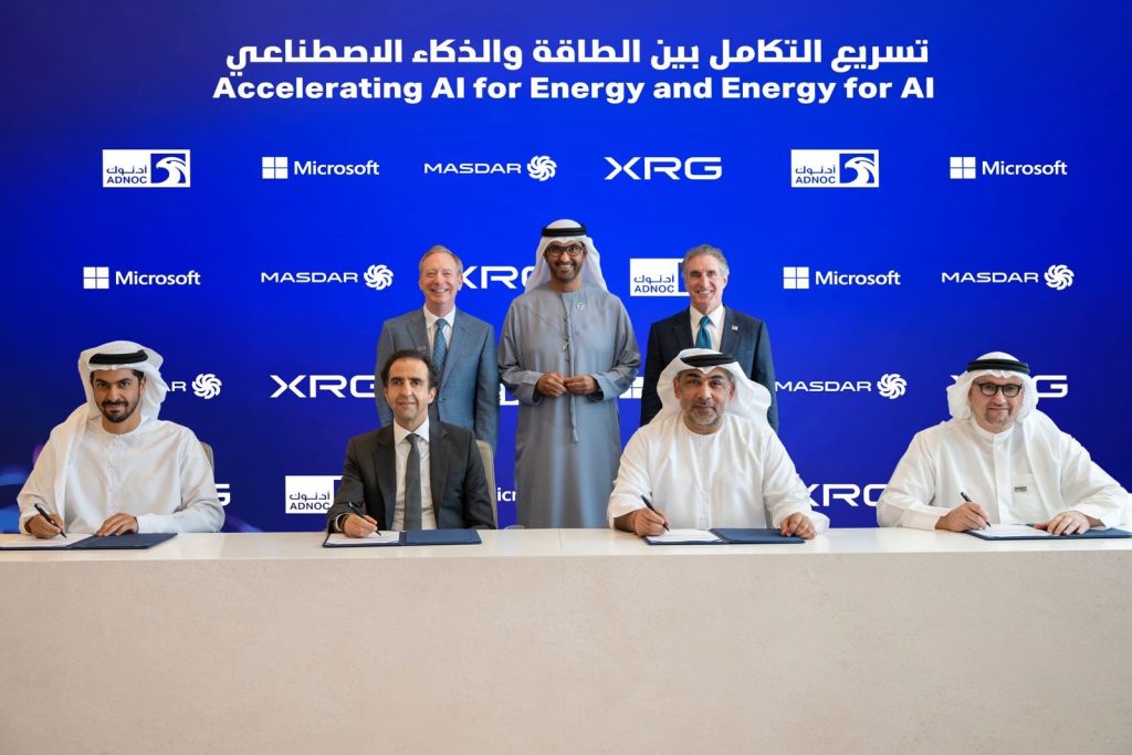 ADIPEC – ADNOC și Microsoft colaborează cu Masdar și XRG pentru promovarea inteligenței artificiale și a sustenabilității
 - poza 1