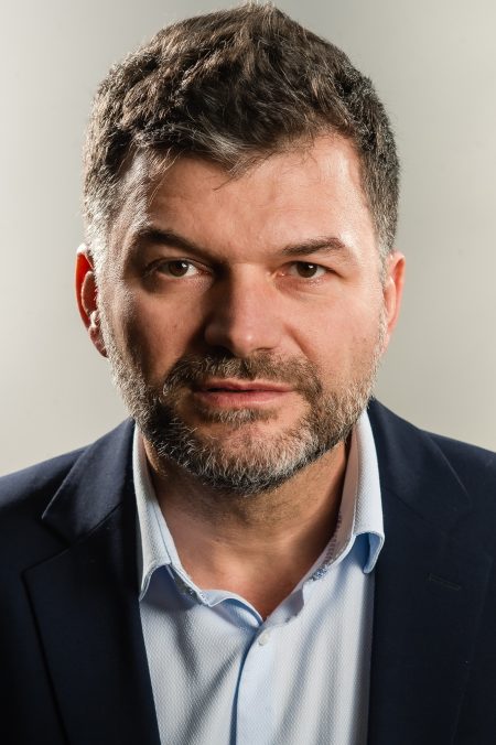 Octavian Berceanu, despre dosarul DNA în care apare numele său: Am primit o propunere de participare la o schemă de afaceri ce viza industria de armament; am informat organele competente şi am colaborat cu autorităţile - poza 1