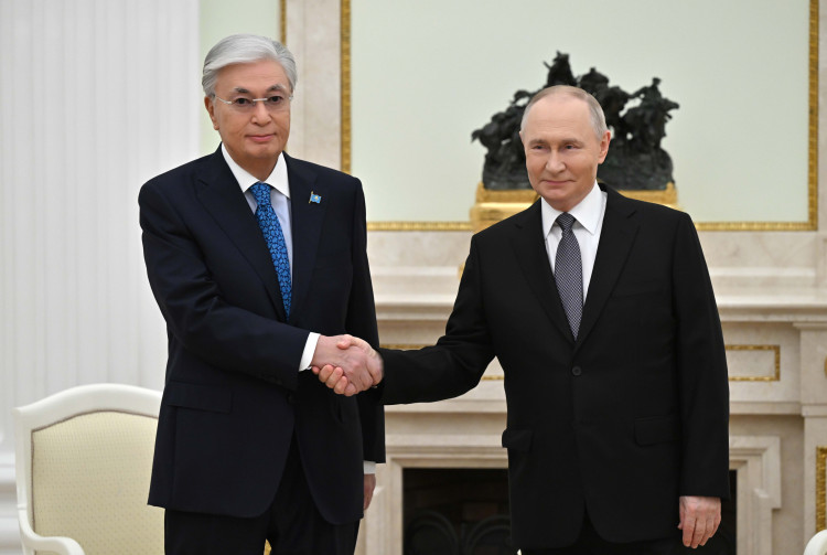 Putin și Tokayev discută despre cooperarea în domeniul gazelor naturale și consecințele sancțiunilor impuse de SUA (Oil Price)
 - poza 1