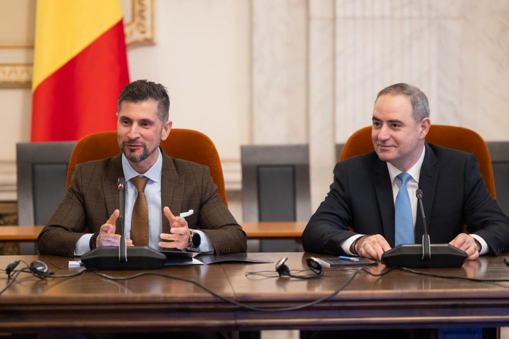 Departamentul pentru Comerț SUA în parteneriat cu Ministerul Finanțelor organizează la București reuniunea regională privind achizițiile publice și PPP
 - poza 1