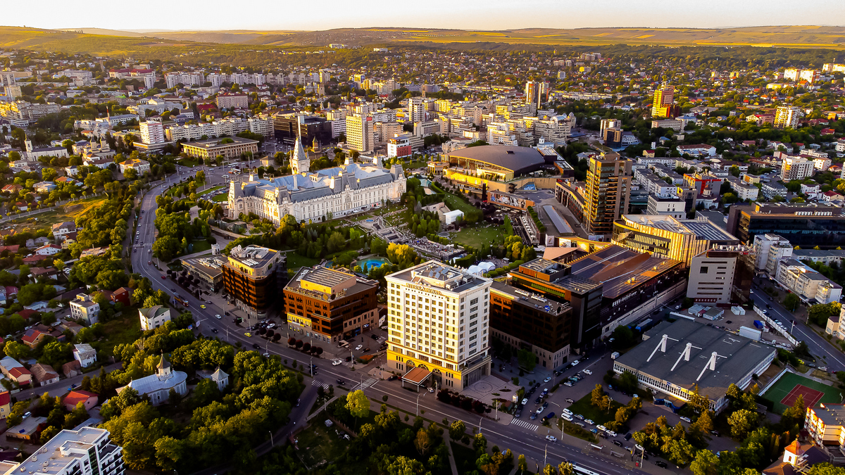 Raluca Munteanu, director de dezvoltare IULIUS: „Noi am ales să transformăm terenuri centrale, dar puțin valorificate, în locuri care să prindă viață”
 - poza 2