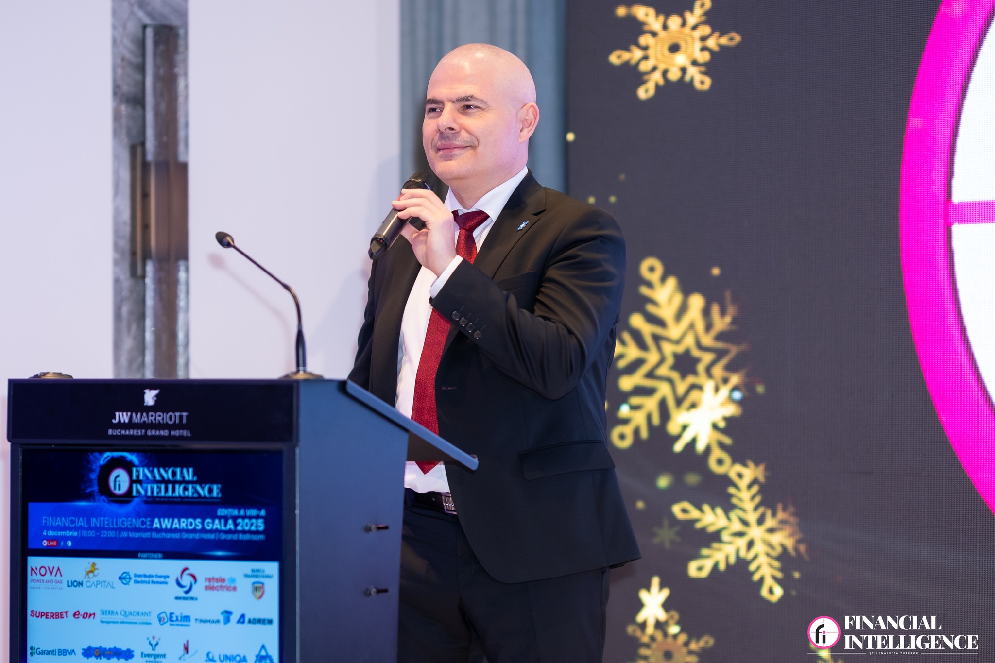 Gala Financial Intelligence Awards 2025 a celebrat cea de-a 18-a aniversare a aderării României la Uniunea Europeană
- poza 10