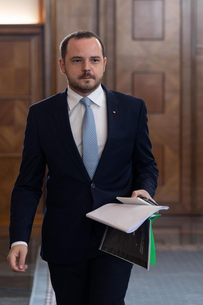 Alexandru Rogobete: Rata de vaccinare împotriva rujeolei a scăzut din ...