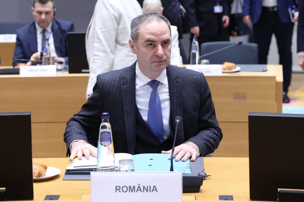 Nazare, la ECOFIN: România sprijină pe deplin pachetul privind integrarea şi supravegherea pieţelor de capital
 - poza 1
