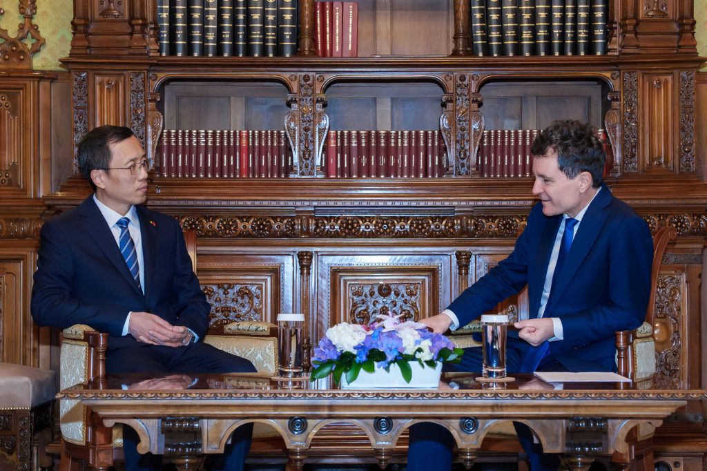 Ambasada Chinei &icirc;n Rom&acirc;nia: 2025 &ndash; un an al aprofundării continue a cooperării pragmatice dintre China și Rom&acirc;nia și &icirc;n care &icirc;ncrederea politică reciprocă dintre China și Rom&acirc;nia s-a consolidat continuu
 - poza 1