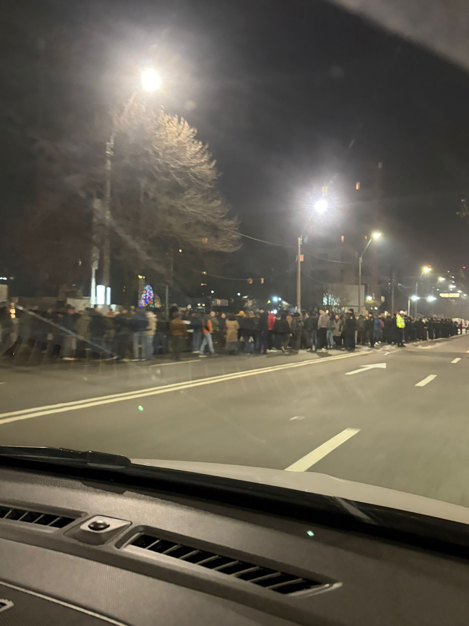 Protest acum în fața CSM, după documentarul Recorder: „Justiție, nu corupție!”; Protest pentru independenţa justiţiei şi la Cluj
- poza 5