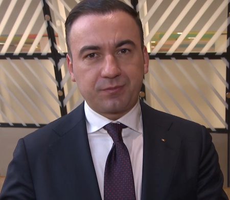 Ivan: Este foarte important pentru noi să avem acces la energia din țările occidentale, de exemplu din Franța, unde prețul energiei este foarte accesibil - poza 1