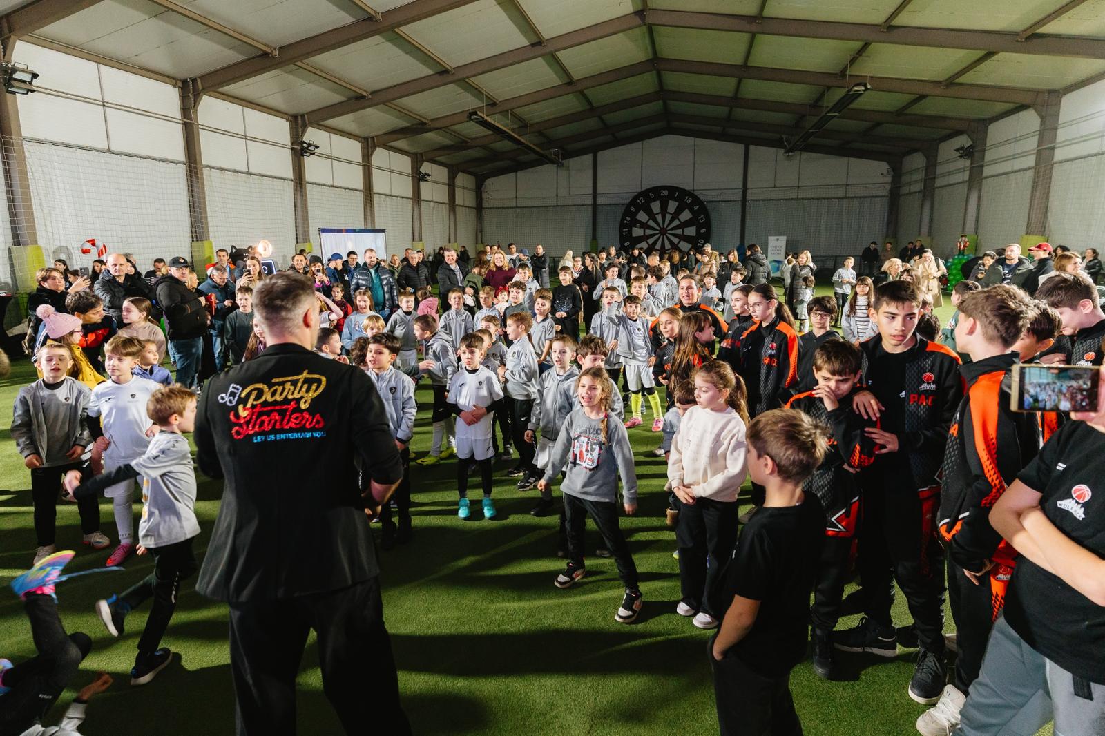 Academia de Fotbal Ciprian Marica marchează finalul anului 2025 printr-un eveniment dedicat celor peste 300 de copii din cadrul academiei
 - poza 3