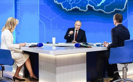 Putin, nedumerit de declarațiile secretarului general al NATO, Mark Rutte, privind războiul cu Rusia, recomandându-i lui Mark Rutte să citească strategia de securitate națională a Statelor Unite - poza 1