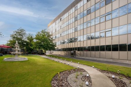 Morphosis Capital, antreprenorul Iulian Pleșcan și fondatorii AsertivO lansează Echo Elderly Care, o platformă pentru dezvoltarea unei rețele naționale de centre pentru seniori - poza 1