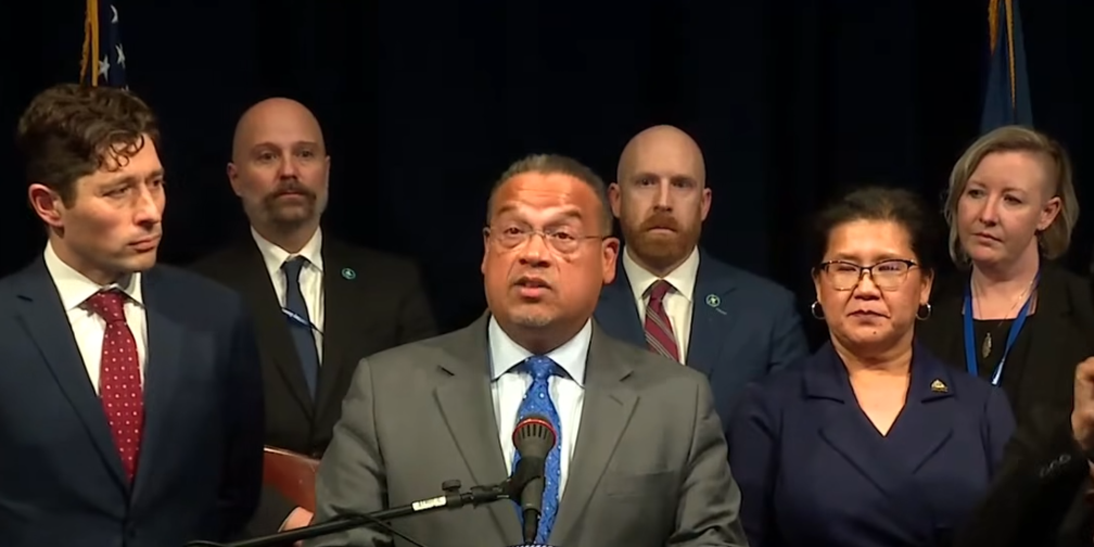 SUA: Oraşul Minneapolis şi statul Minnesota dau &icirc;n judecată administraţia Trump pentru operaţiunile ICE
 - poza 1