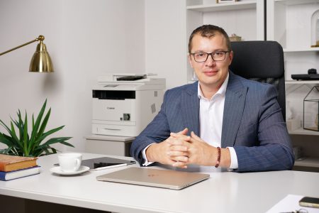 Cum poți obține în instanță dreptul de proprietate asupra unui imobil deținut fără acte (avocat) - poza 1